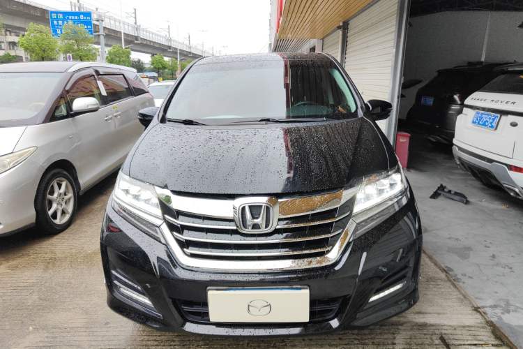 Used Honda Elysion 2016 2.4L Luxury Edition
