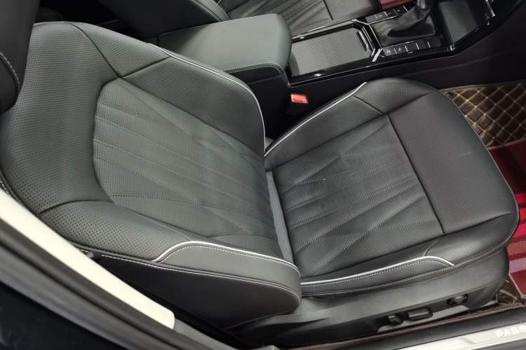 Used Volkswagen Passat 2023 Facelift 330TSI Luxury Edition
