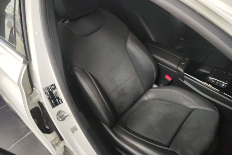 Used Mercedes-Benz A-Class 2021 A 200 L Sport Sedan Fashion Model