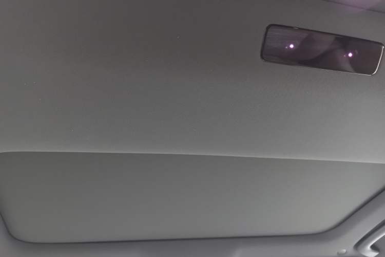 Used Li Auto L8 2023 Pro Model
