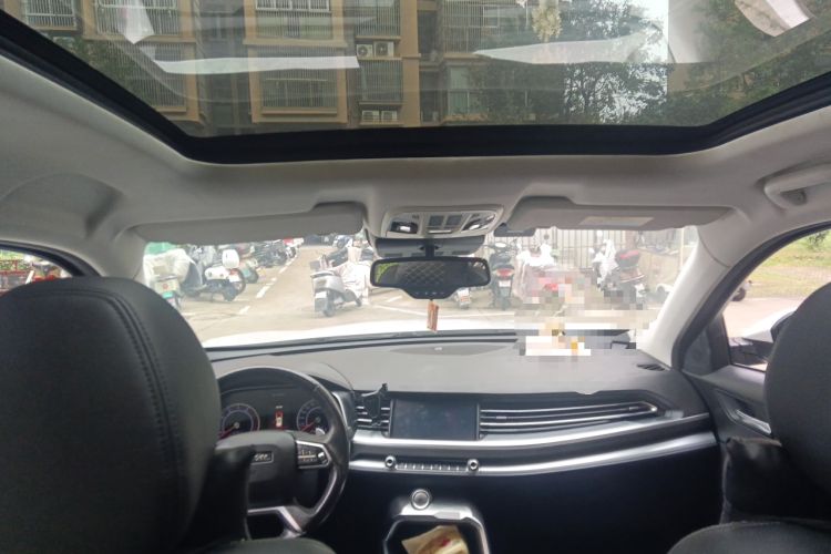 Used Haval H6 2017 Red Label 2.0T Automatic Two-Wheel Drive ZhiShang Model
