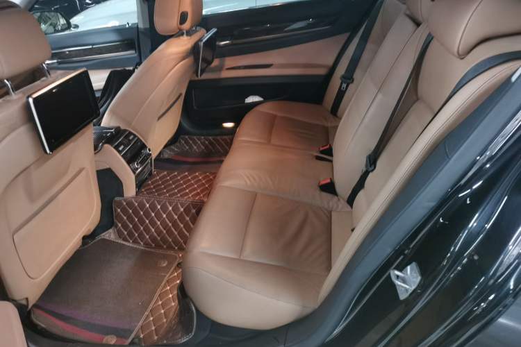 Used BMW 7 Series 2013 730Li Leading Model
