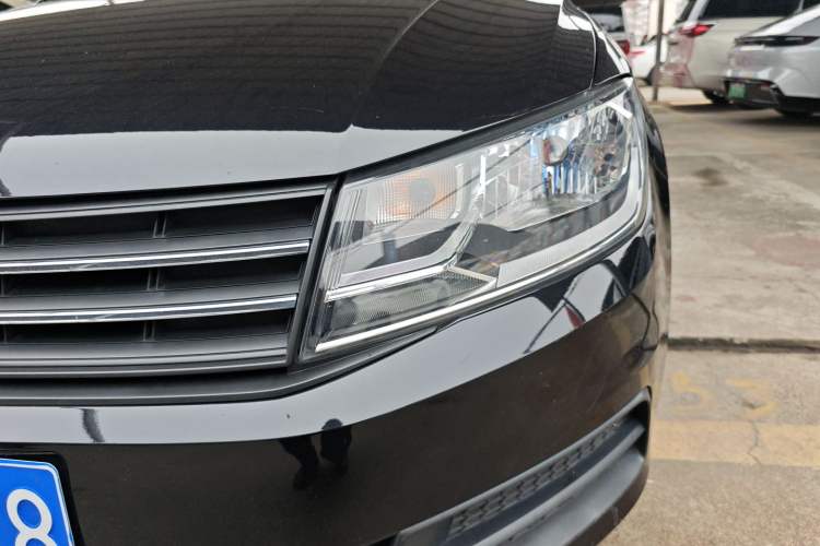 Used Volkswagen Santana 2018 1.5L Manual Fashion Edition