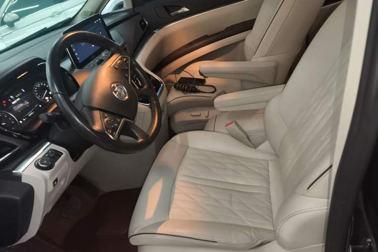 Used Buick GL8 2022 Land Business Class 652T Smart Deluxe Model
