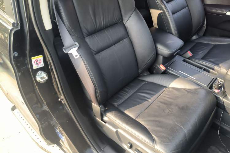 Used Honda CR-V 2013 2.4L Two-Wheel-Drive Luxury Edition
