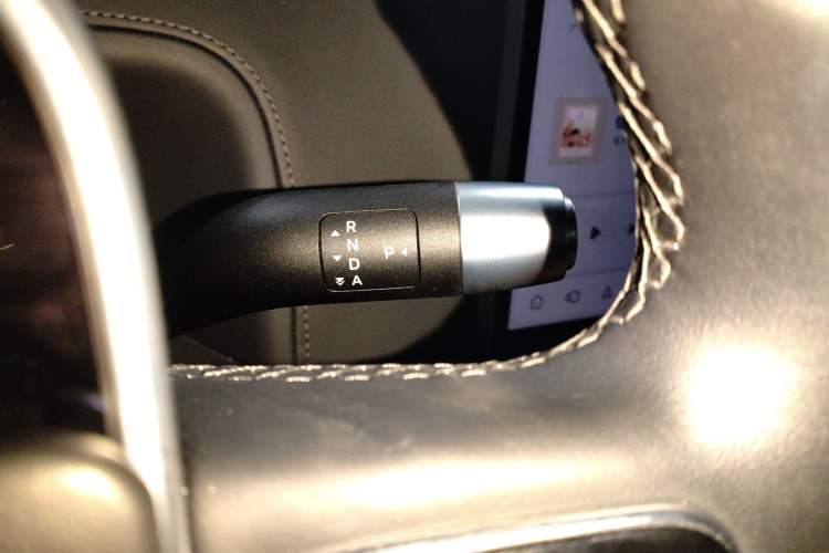 Used Li Auto L8 2023 Pro Model
