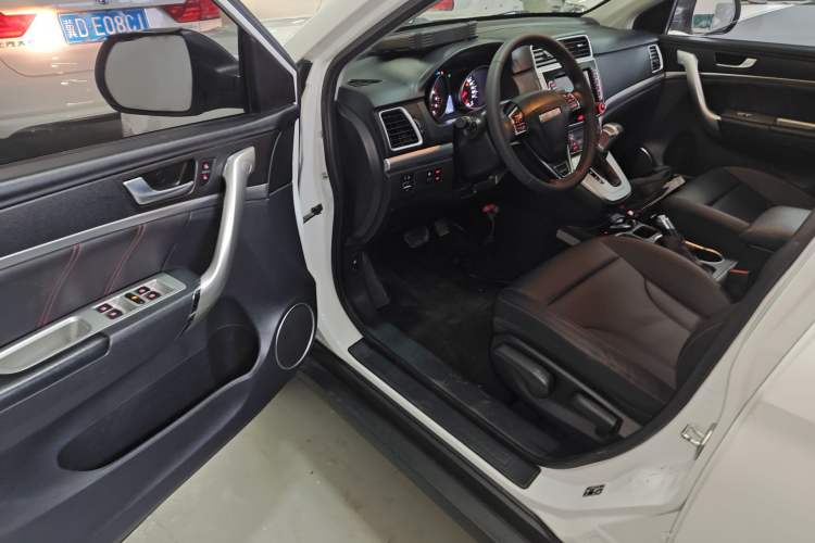 Used Haval M6 2019 1.5T DCT Two-Wheel Drive Elite Version China VI Standard
