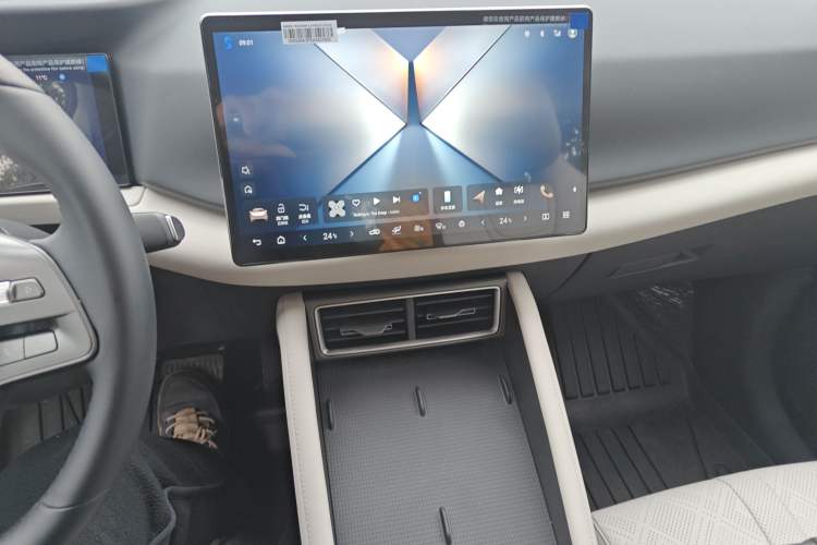 Used BYD Yuan UP 2025 Intelligent Driving Version 401 KM Dynamic Edition