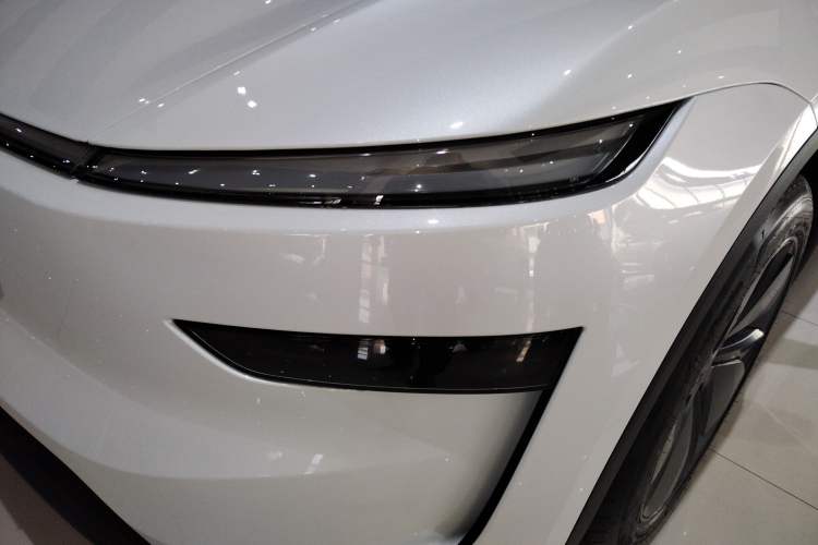 Used Tesla Model Y 2026 Rear-Drive Model