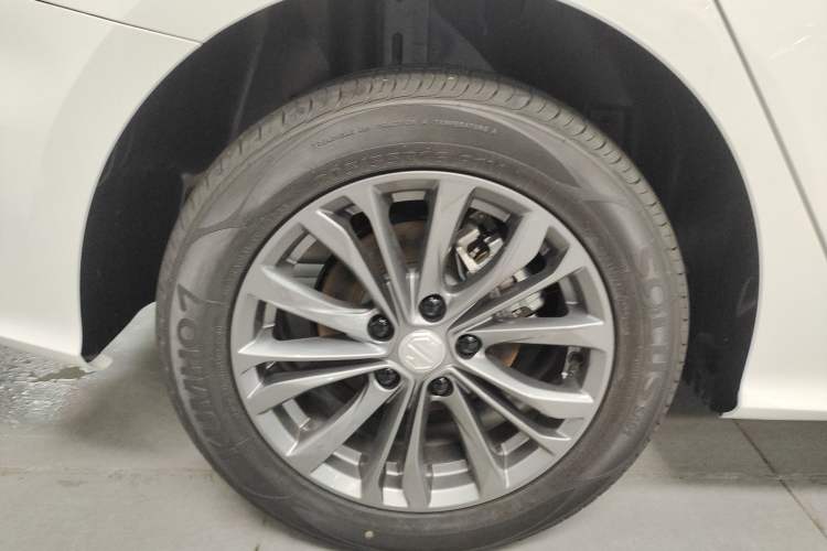 Used MG 5 2025 180 DVVT Global Luxury Edition
