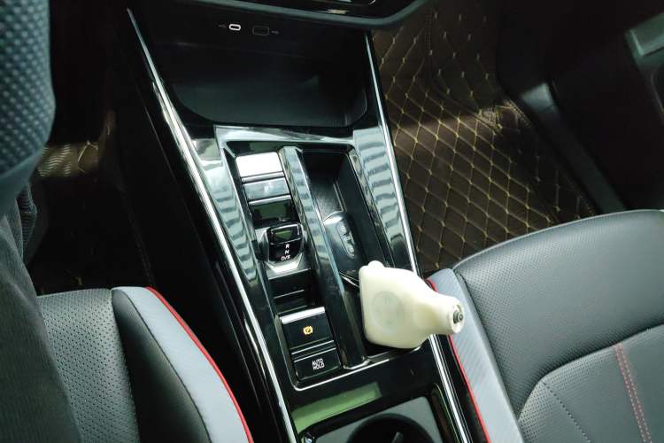 Used Volkswagen Lamando 2024 Lavida L 280TSI DSG Cool & Spicy Edition
