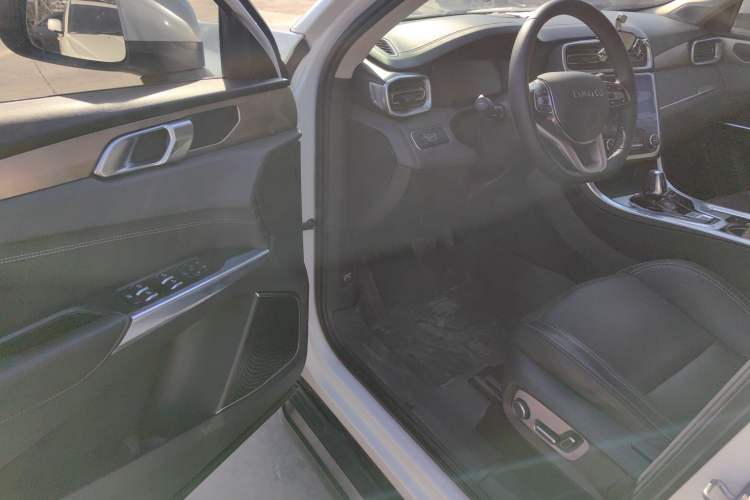 Used Lynk & Co 01 2017 2.0T Two-Wheel Drive Pro Edition
