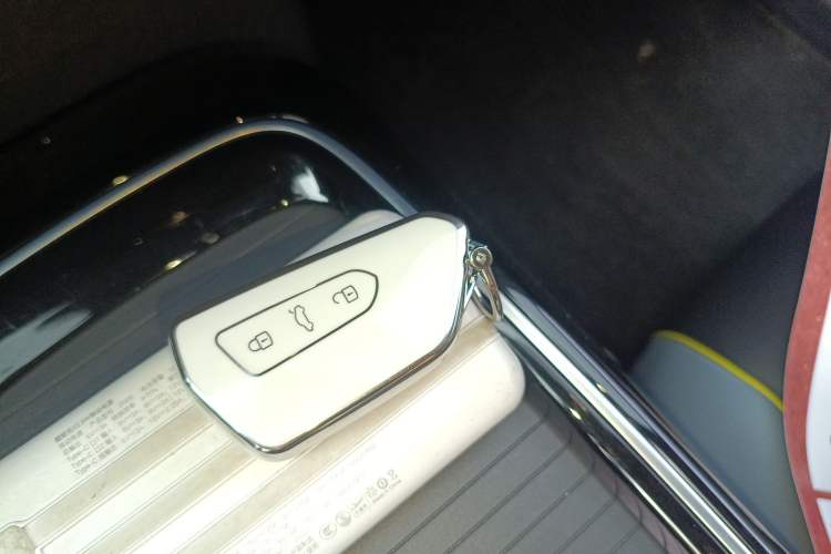 Used Volkswagen ID.4 X 2025 Smart Edition Outstanding Model