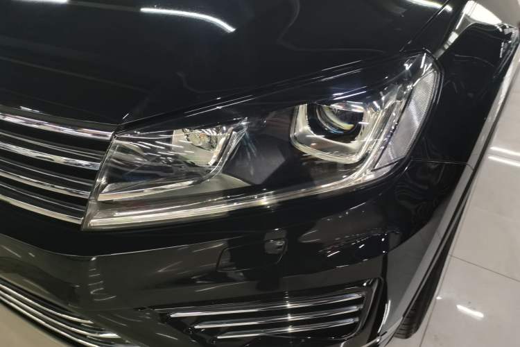 Used Volkswagen Touareg 2016 3.0 TSI High-End Version
