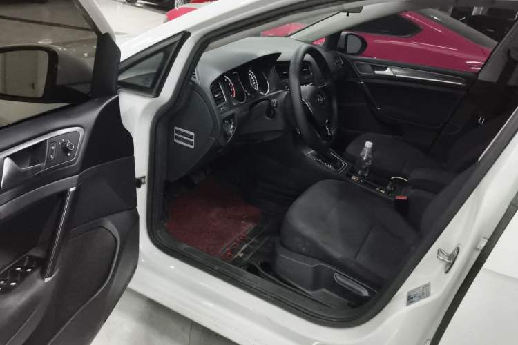 Used Volkswagen Golf 2016 230TSI Automatic Comfort Version