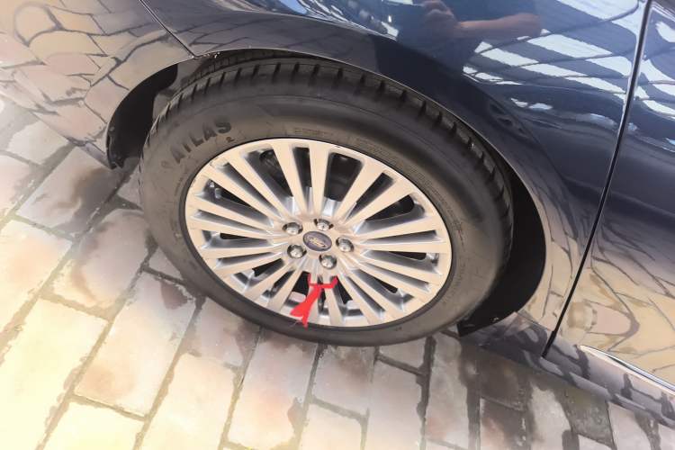 Used Ford Taurus 2017 EcoBoost 245 Luxury Model