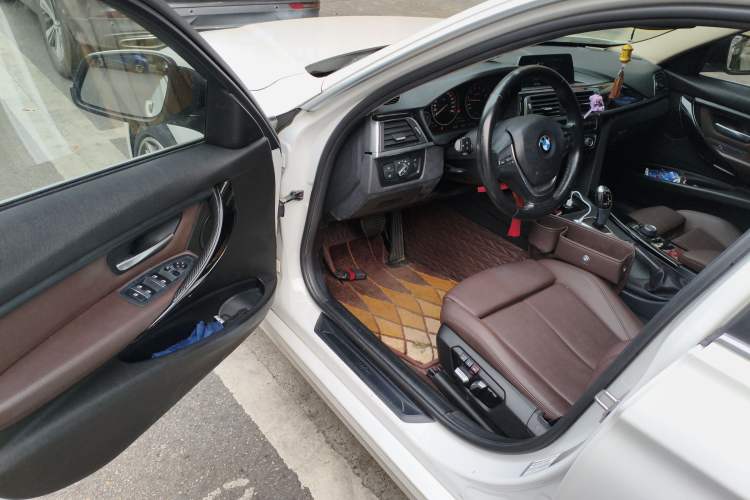 Used BMW 3 Series 2018 320Li Fashion Model
