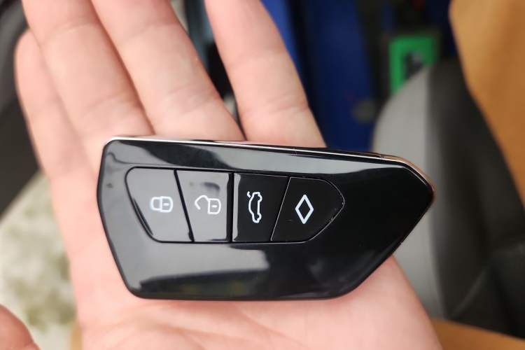 Used Baojun RC-5 2020 1.5L Manual Smart Luxury Edition
