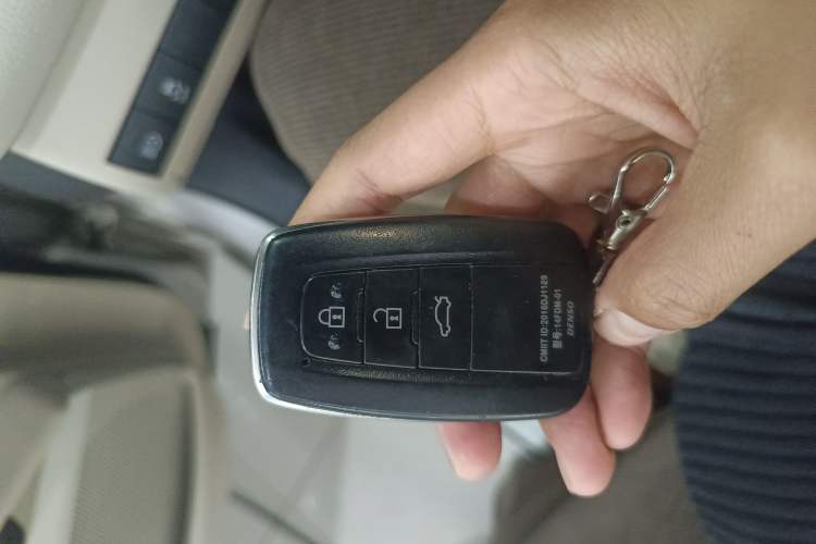 Used Toyota Camry 2018 2.0G Luxury Edition
