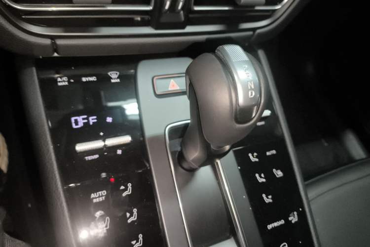 Used Porsche Macan 2024 Macan 2.0T
