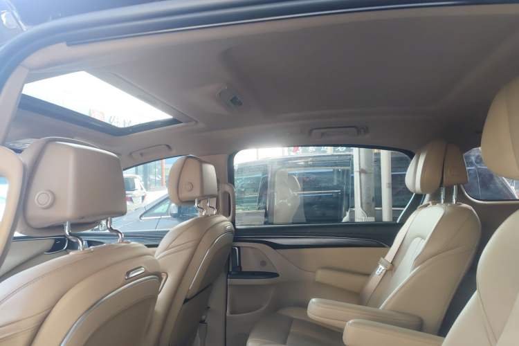 Used Buick GL8 2020 ES Land Cruiser 653T Luxury Edition
