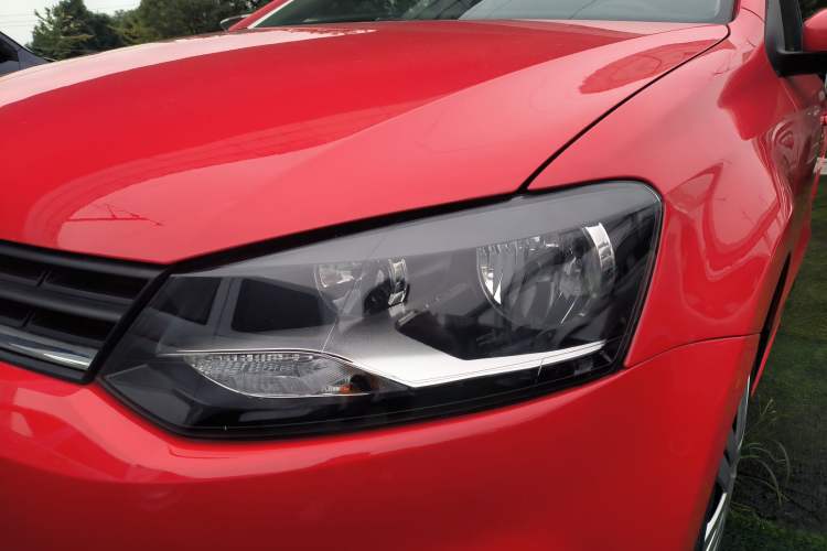 Used Volkswagen Polo 2016 1.4L Manual Fashion Model
