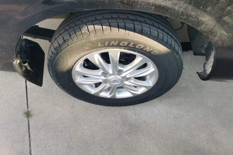 Used FORTHING Lingzhi 2020 M5L 1.6L Luxury 7-Seater
