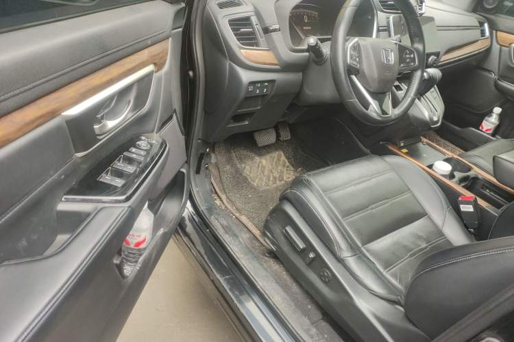 Used Honda CR-V 2021 240TURBO CVT 2WD Fashion Edition
