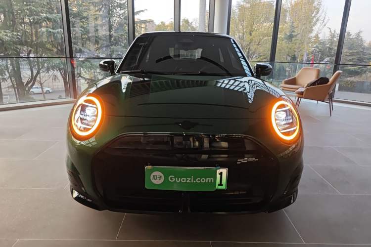 Used  Electric MINI COOPER 2024 452km COOPER SE Racing Driver
