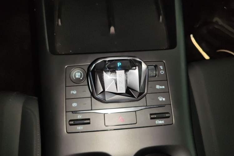 Used BYD Qin PLUS 2025 DM-i Smart Drive 55KM Beyond Model
