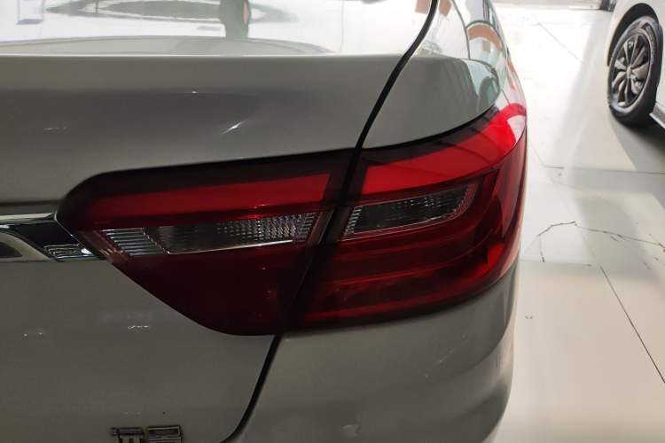 Used Geely Auto Vision 2018 1.5L Manual Happiness Edition
