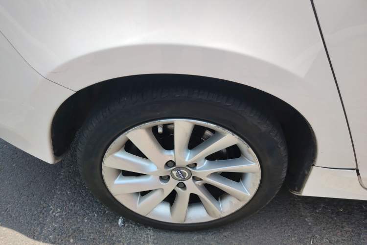 Used Volvo S60 2014 S60L 2.0T Zhiyuan Edition
