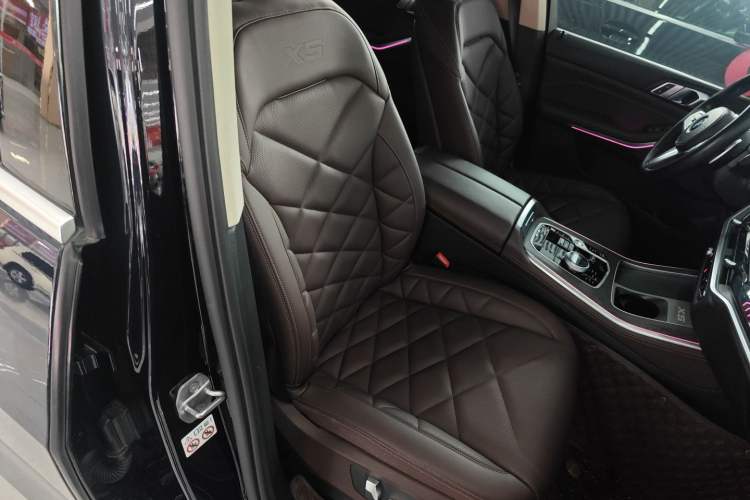 Used BMW X5 2023 xDrive 30Li M Sport Package