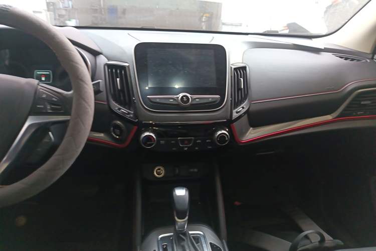 Used Changan CS55 2018 1.5T Automatic Colorful Edition China V Standard
