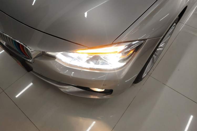 TDK.VehicleDetails.img