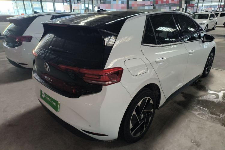 Used Volkswagen ID.3 2025 Smart Model Outstanding Oxygen Edition
