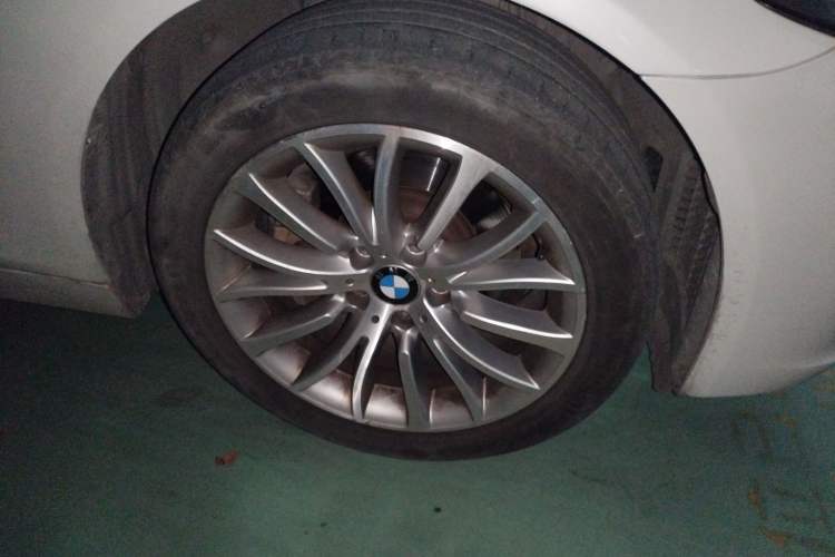 Used BMW 5 Series 2014 525Li Luxury Design Package
