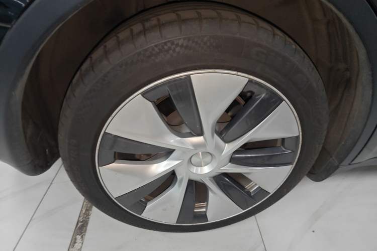 Used Tesla Model Y 2022 Rear-Wheel-Drive Version

