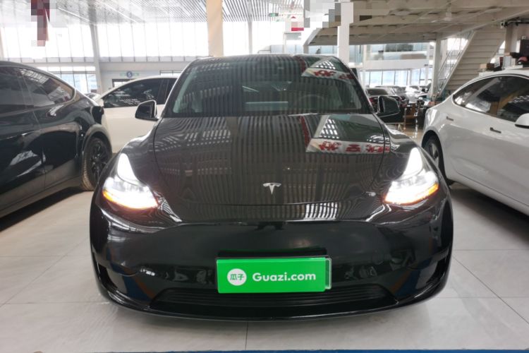 Used Tesla Model Y 2023 Rear-Wheel-Drive Version
