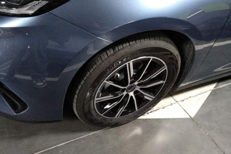 Used BYD Seal 06 New Energy 2024 DM-i 120KM Luxury Model
