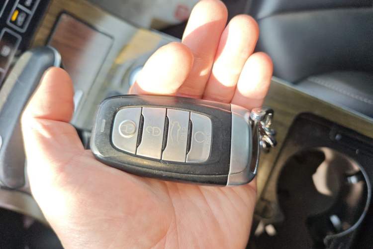 Used Hongqi H5 2018 30TD Smart Connect Dynamic Edition
