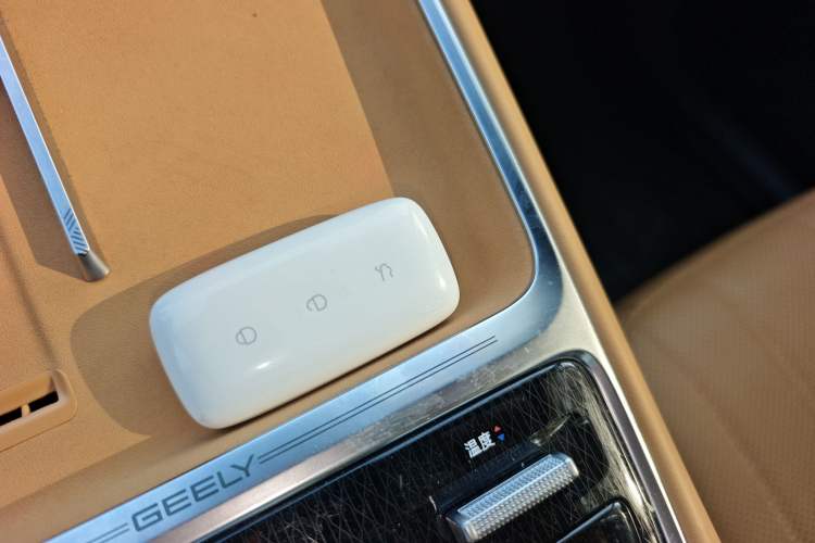 Used  Galaxy Xingjian 7 EM-i 2025 120km Flagship Edition
