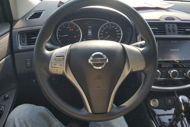 Used Nissan Tiida 2019 1.6L CVT Smart Drive Version China VI Standard
