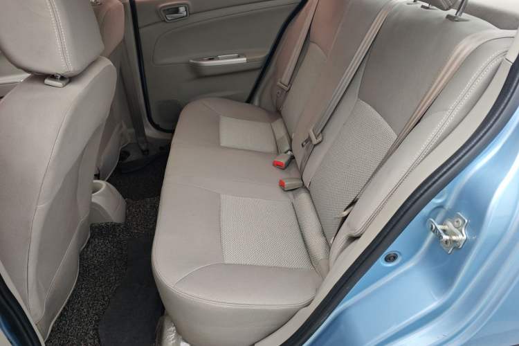 Used Changan Alsvin V3 2015 1.4L Manual Meiruan Model China V Standard
