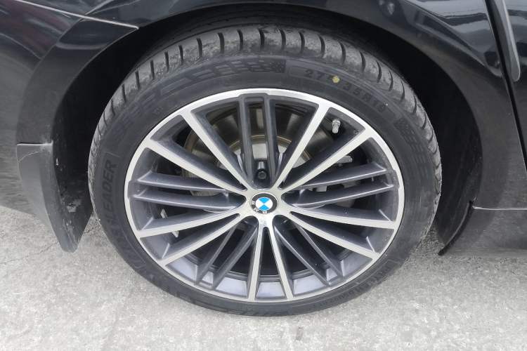 Used BMW 5 Series 2022 Restyled 530Li Leading Edition M Sport Package
