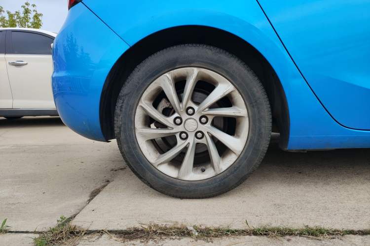 Used Buick Verano 2016 Hatchback 15S Automatic Leading Model
