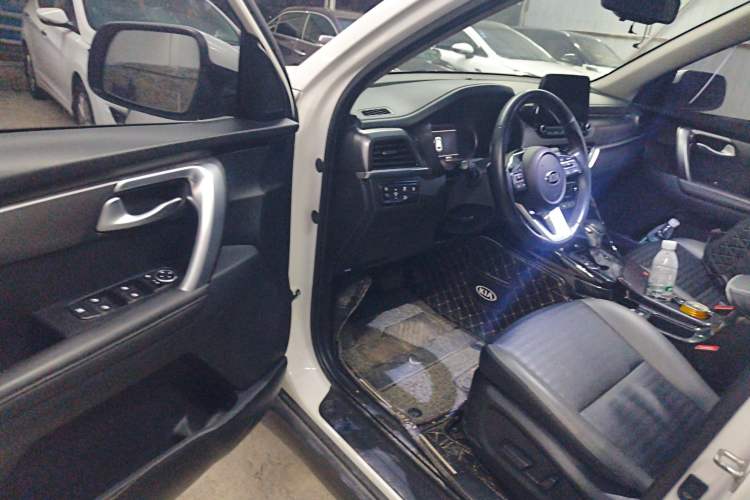 Used Kia Sportage R 2018 2.0L Automatic Smart Luxury Version China V Standard
