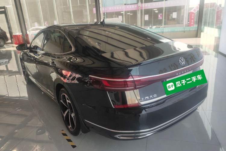 Used Volkswagen Passat 2023 330TSI Starry Luxury Edition
