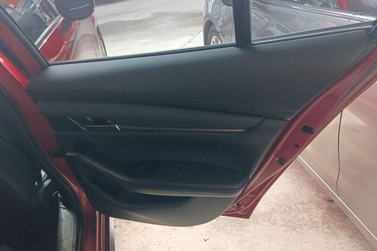 Used Mazda Mazda 3 Axela 2021 2.0L Automatic Zhi Rui Edition
