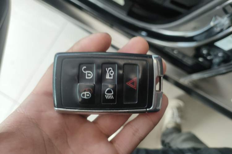 Used Jaguar XEL 2020 2.0T 200 PS R-DYNAMIC S Advanced Sport Edition
